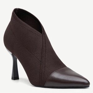 Elegant Brown Heeled Boots